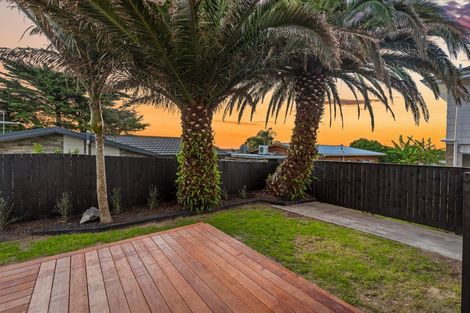 Photo of property in 4/90 Lynwood Road, New Lynn, Auckland, 0600