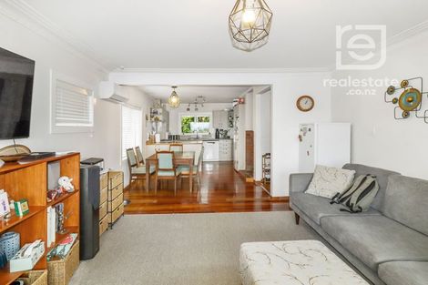 Photo of property in 95 Wallace Road, Mangere Bridge, Auckland, 2022
