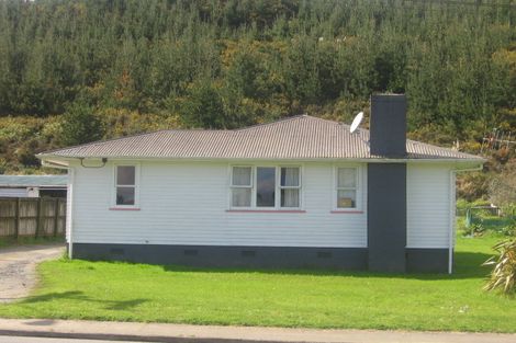 Photo of property in 59 George Street, Hikurangi, 0114