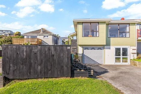 Photo of property in 2b Whanake Street, Titahi Bay, Porirua, 5022
