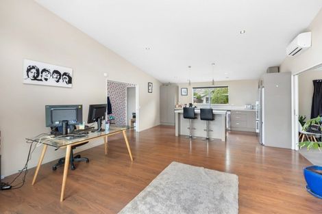 Photo of property in 27 Lochnagar Drive, Lake Hayes, Queenstown, 9304