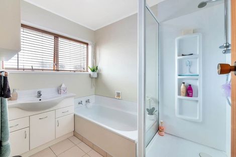 Photo of property in 1/149 Farquhar Road, Glendene, Auckland, 0602