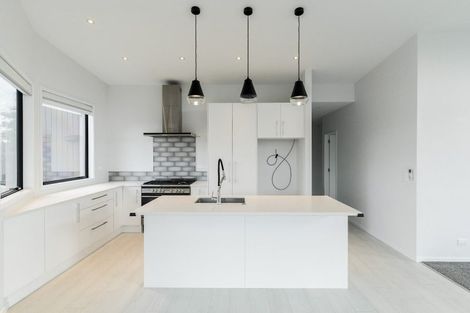 Photo of property in 1 Gallantry Crescent, Papakura, 2110