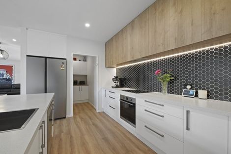 Photo of property in 28 Te Hurunui Drive, Pegasus, 7612