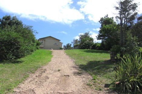 Photo of property in 9 Wellington Road, Surfdale, Waiheke Island, 1081