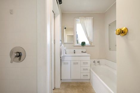 Photo of property in 1 Winiata Street, Brookfield, Tauranga, 3110