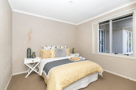 Photo of property in 20 Whitford Place, Rototuna North, Hamilton, 3210