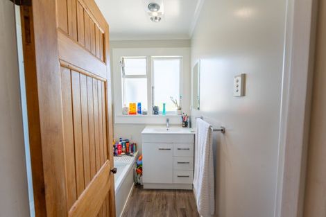 Photo of property in 87 Avenue Road, West End, Timaru, 7910