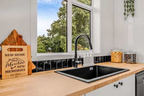 Photo of property in 14 Stuart Street, Owaka, 9535