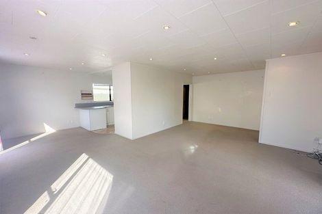 Photo of property in 8 Tyndrum Place, Highland Park, Auckland, 2010