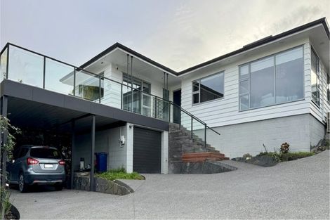 Photo of property in 2/17 Commodore Parry Road, Castor Bay, Auckland, 0620