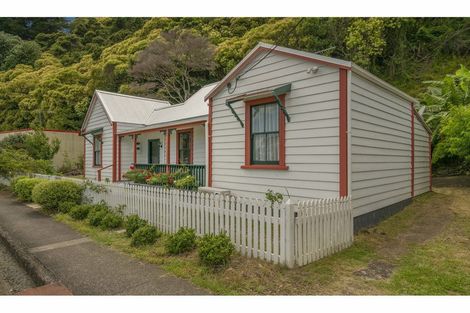 Photo of property in 404 Tararu Sh25 Road, Thames, 3500