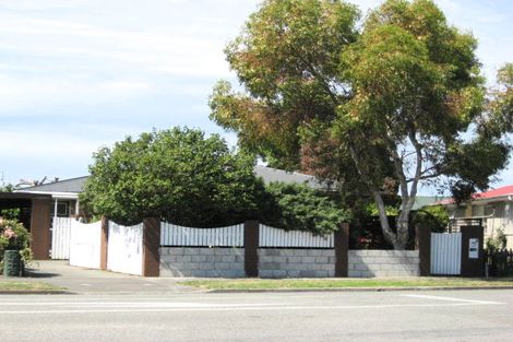Photo of property in 47 Ruru Road, Bromley, Christchurch, 8062