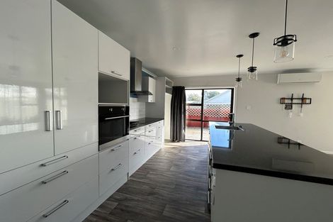 Photo of property in 64 Wynyard Crescent, Tamatea, Napier, 4112