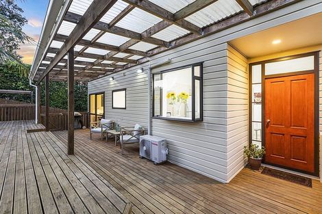 Photo of property in 31 Lastel Place, Shelly Park, Auckland, 2014