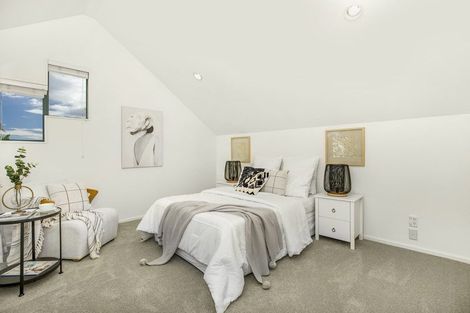 Photo of property in 82 Glenross Drive, Wattle Downs, Auckland, 2103