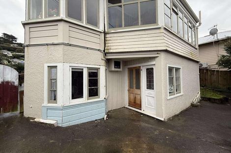 Photo of property in 30 Childers Terrace, Kilbirnie, Wellington, 6022