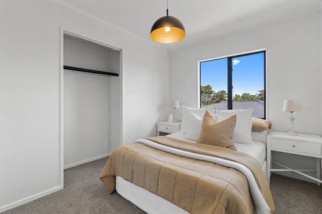 Photo of property in 64 Vintage Drive, Henderson, Auckland, 0612