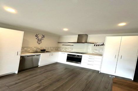 Photo of property in 56 Papatupu Way, Kumeu, 0810