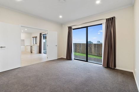 Photo of property in 11 Waikaka Place, Rototuna North, Hamilton, 3210