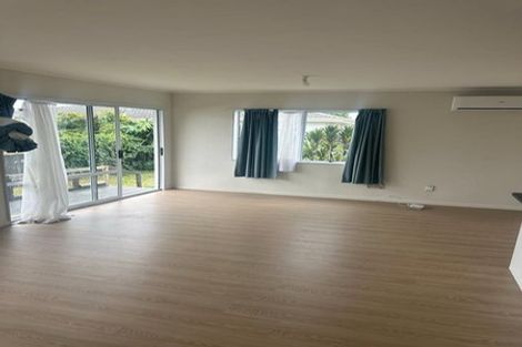 Photo of property in 2/6 Trounson Avenue, Clendon Park, Auckland, 2103