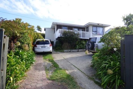 Photo of property in 124 Te Pene Avenue, Titahi Bay, Porirua, 5022