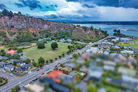 Photo of property in 53 Main Road, Redcliffs, Christchurch, 8081