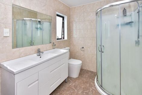 Photo of property in 5a Gordon Road, Papatoetoe, Auckland, 2025