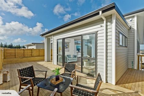 Photo of property in 39 Ascension Crescent, Orewa, 0931