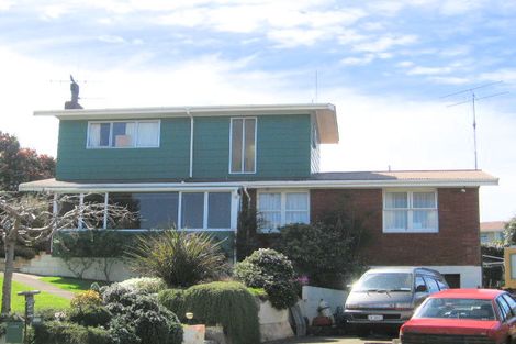 Photo of property in 25 Warwick Place, Brookfield, Tauranga, 3110