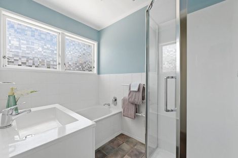 Photo of property in 5 Culver Terrace, Howick, Auckland, 2014