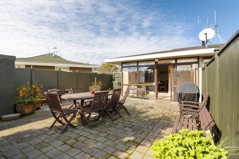 Photo of property in 19 Opawa Place, Terrace End, Palmerston North, 4410