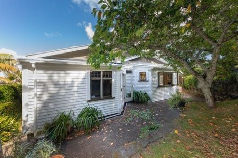 Photo of property in 27 Jubilee Avenue, Devonport, Auckland, 0624