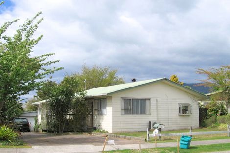 Photo of property in 70 Hinekura Avenue, Taupo, 3330
