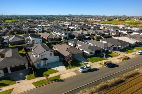 Photo of property in 48 Adams Road South, Pukekohe, 2120