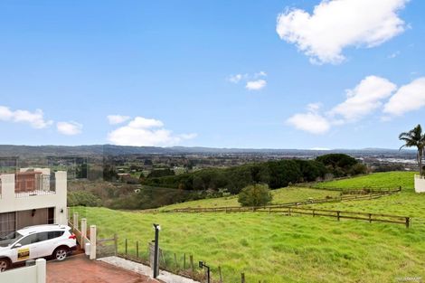 Photo of property in 285 Hill Road, The Gardens, Auckland, 2105