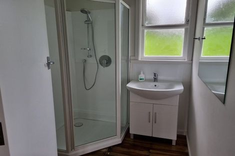 Photo of property in 100 Gear Terrace, Ranui, Porirua, 5024