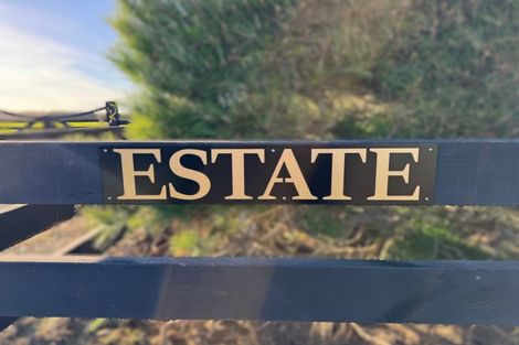 Photo of property in 80 Paddon Road, Branxholme, Invercargill, 9874