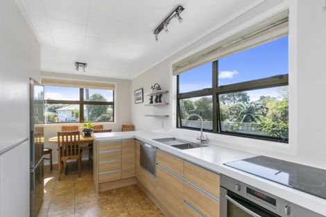 Photo of property in 150 Tilley Road, Paekakariki, 5034