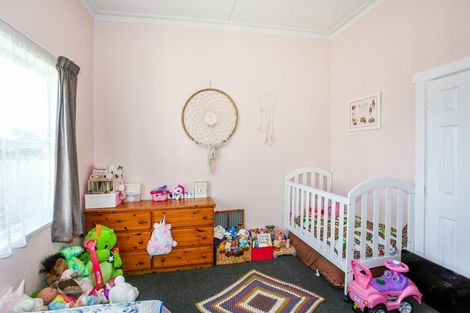 Photo of property in 106 Dominion Road, Papakura, 2110