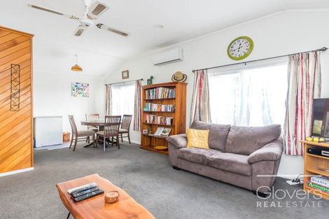 Photo of property in 4/109 Don Buck Road, Massey, Auckland, 0614