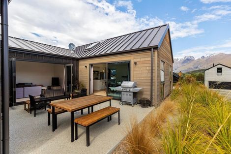 Photo of property in 4 Polperro Court, Jacks Point, Queenstown, 9371