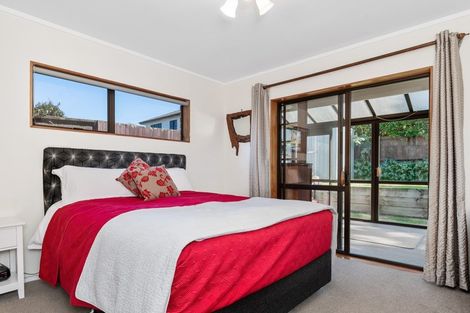 Photo of property in 13a Burrows Street, Tauranga South, Tauranga, 3112