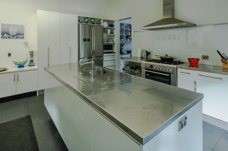 Photo of property in 118 Ngarara Road, Waikanae, 5036