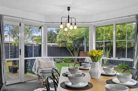 Photo of property in 22 Millcroft Place, Parklands, Christchurch, 8083