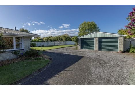 Photo of property in 49 Maidstone Road, Ilam, Christchurch, 8041
