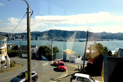 Photo of property in 21a Maida Vale Road, Roseneath, Wellington, 6011