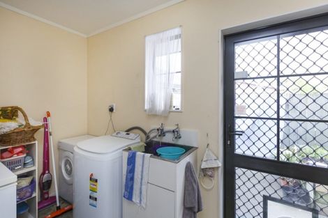Photo of property in 8/63 North Street, Palmerston North, 4410