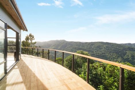 Photo of property in 209 Piha Road, Piha, New Lynn, 0772