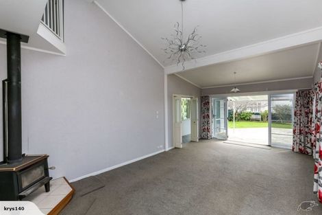 Photo of property in 60 Tukapa Street, Westown, New Plymouth, 4310